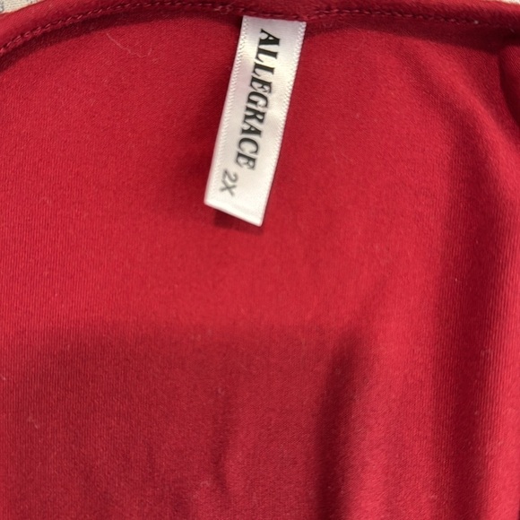 Allegrace Red V-Neck Pullover Blouse - 2X - Picture 6 of 6